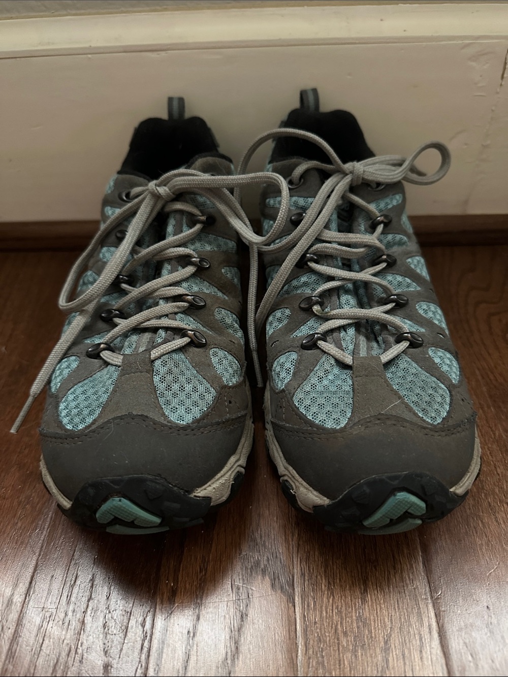 Oboz Luna Low Womens Sz 7 Hiking Trail US Gray/Green Shoes